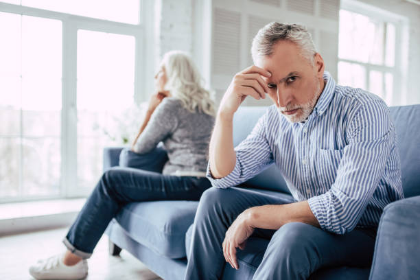 istock Senior couple at home 942577128