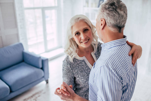 istock Senior couple at home 942577370