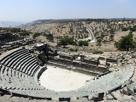 Entering Umm Qais from the south, the first structure of interest is the well-restored and brooding West Theatre. Constructed from black basalt, it once seated about 3000 people. This is a place to sing or declaim a soliloquy – the acoustics are fantastic.