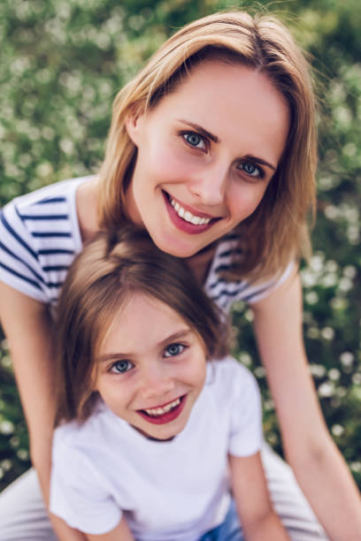 istock Mom with daughter 942599064