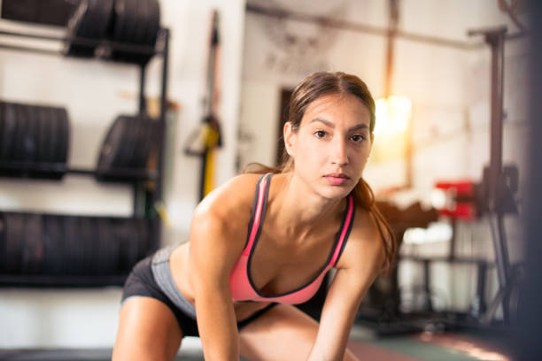 istock Girl in gym, close up 942613004