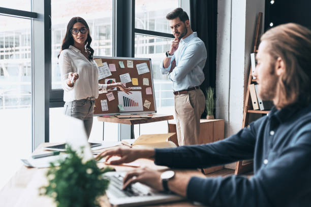 istock Giving business advice. 942622704