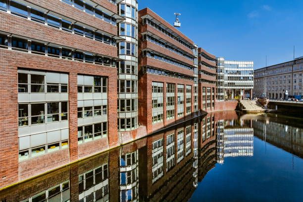 istock Hamburg / modern architecture  / Herrengrabenfleet 942643272
