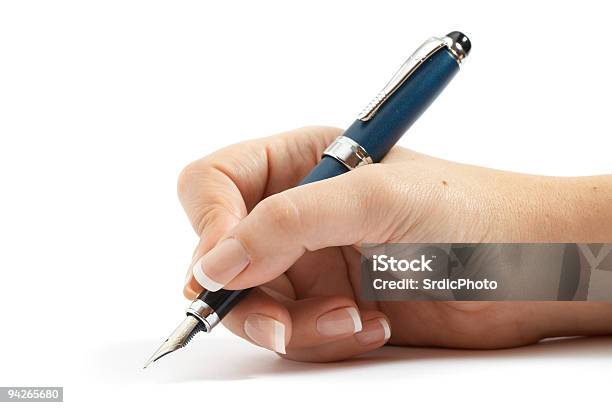 Stift In Der Wunderschönen Rechten Womans Hand Stockfoto und mehr Bilder von Unterschreiben - Unterschreiben, Füller, Unterschrift