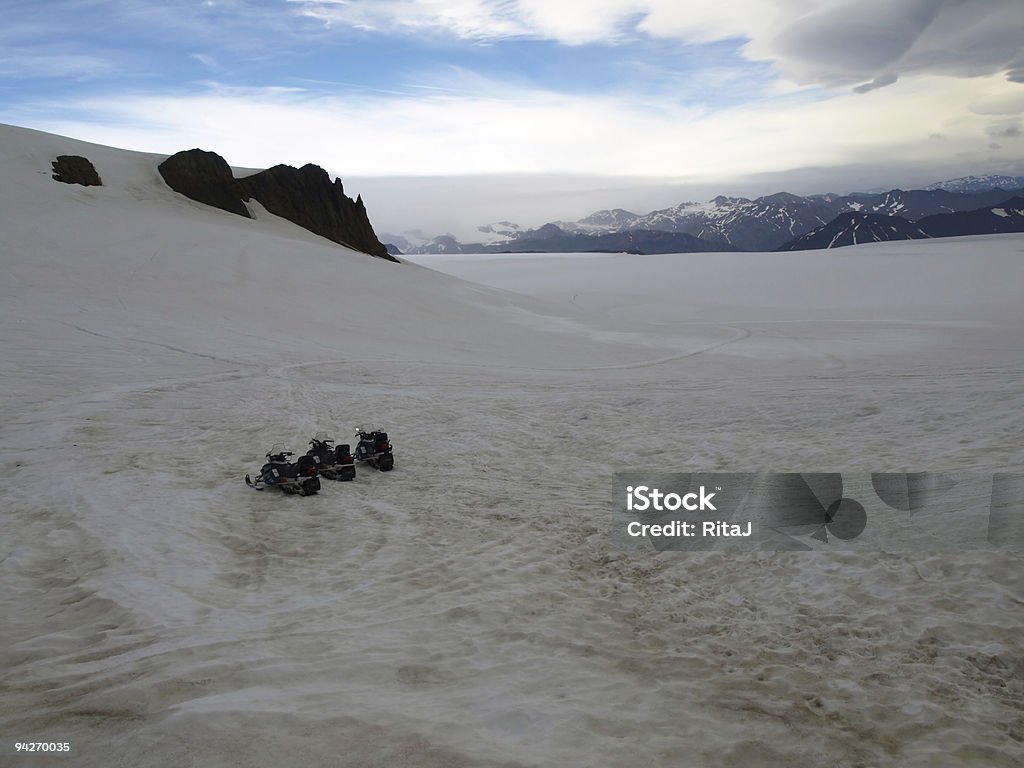 Veículos para neve no glaciar - Royalty-free Azul Foto de stock