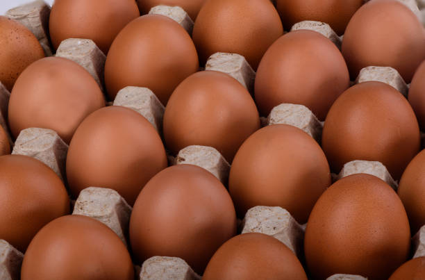 istock Diagonals of brown chicken eggs 942712386