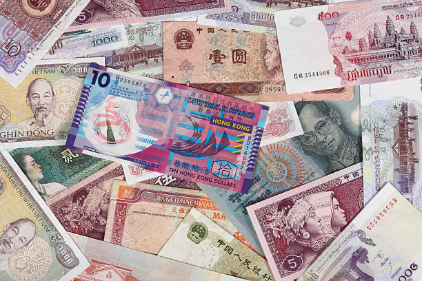 dinero de asia - todas las divisas asiaticas fotografías e imágenes de stock