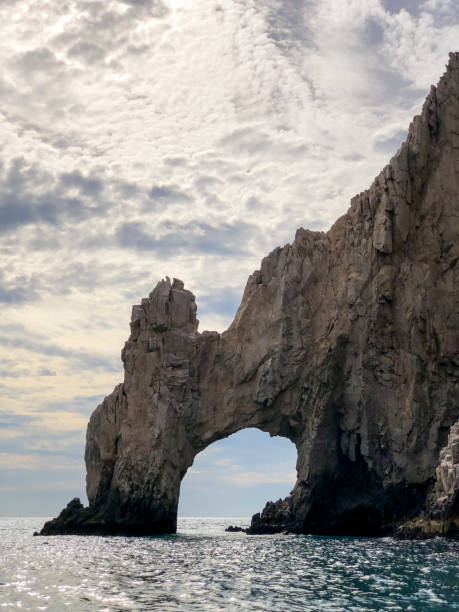 istock The Arch at Land's End in Cabo San Lucas 942734540