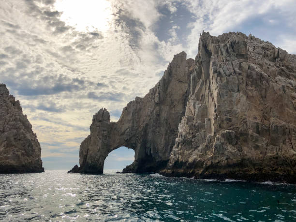 istock The Arch at Land's End in Cabo San Lucas 942734550