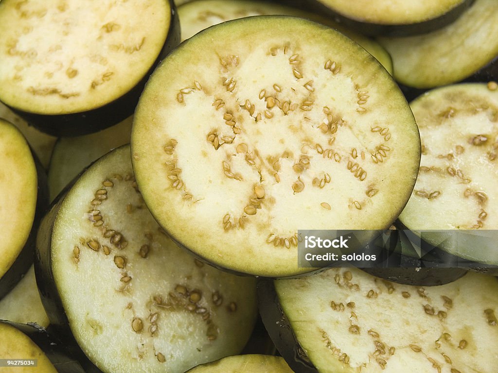 Aubergine-Scheiben - Lizenzfrei Aubergine Stock-Foto