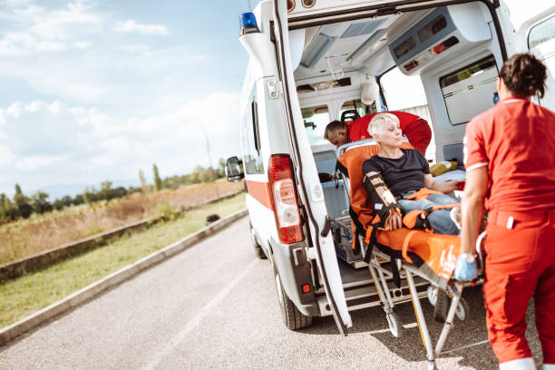 istock woman inside the ambulance 942751806