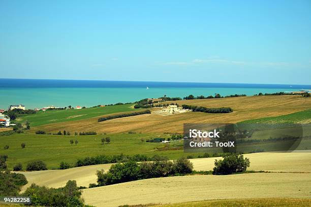 Photo libre de droit de Paysage Marin banque d'images et plus d'images libres de droit de Colline - Colline, Marches - Italie, Ancona