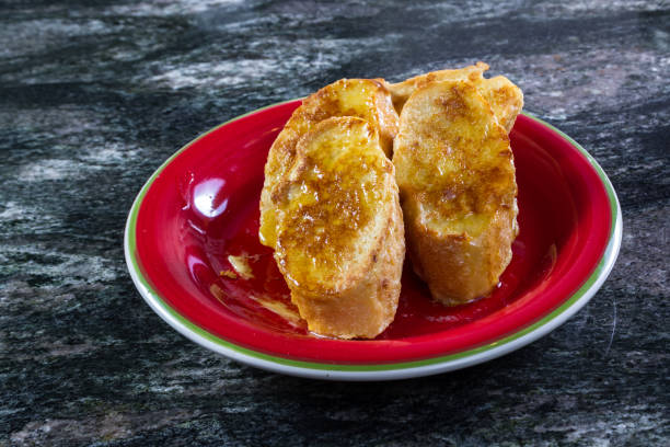 istock home made french toast 942833308