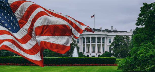 la casa blanca - washington dc estados unidos - white house washington dc american flag president fotografías e imágenes de stock