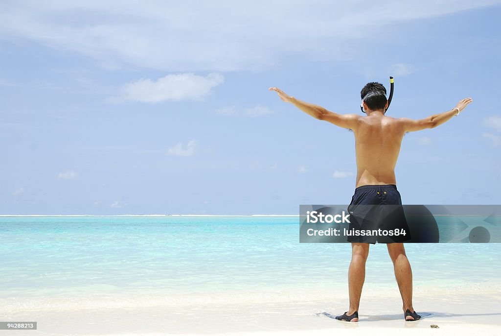 Jovem pronto para ir Mergulho Livre (grande os braços abertos - Royalty-free Adulto Foto de stock