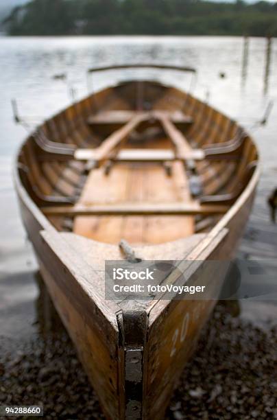 Barco A Remo 06 - Fotografias de stock e mais imagens de Carpintaria - Carpintaria, Culturas, Remar