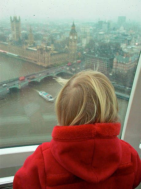 子見渡すロンドン - london england thames river millennium wheel aerial view ストックフォトと画像