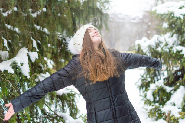istock I love you winter 942933094