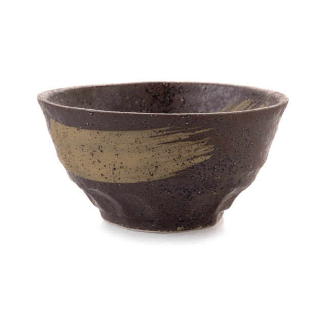 istock Japanese retro vintage style empty bowl , isolated on white background. 942935074