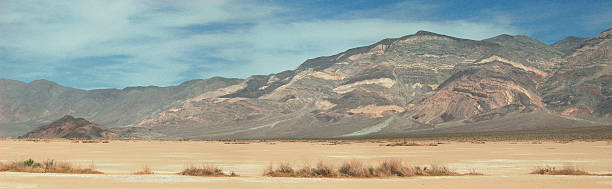 deserto e montagne - panoramic california mountain range southwest usa foto e immagini stock