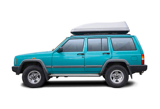 blue suv with clipping paths - jeep stockfoto's en -beelden