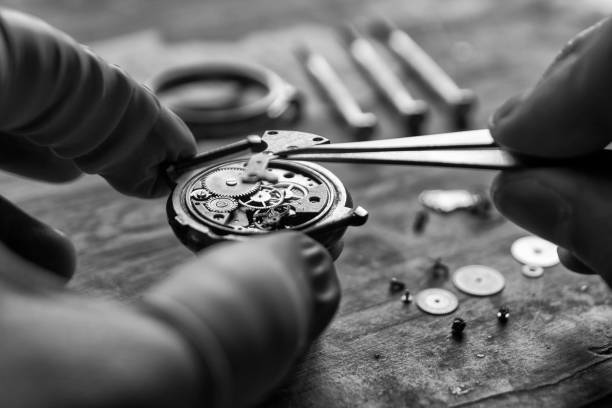 istock Mechanical watch repair 943001760