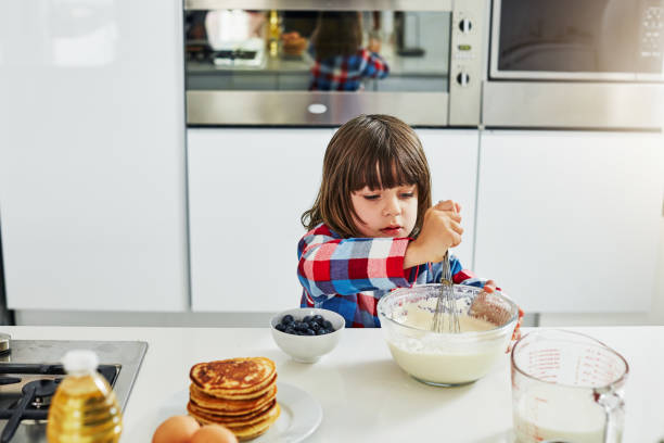 istock Mom taught me well 943008918