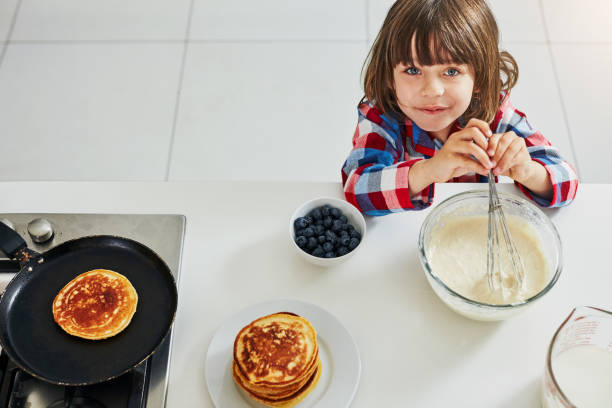 istock I'm making something yummy for the tummy 943009012