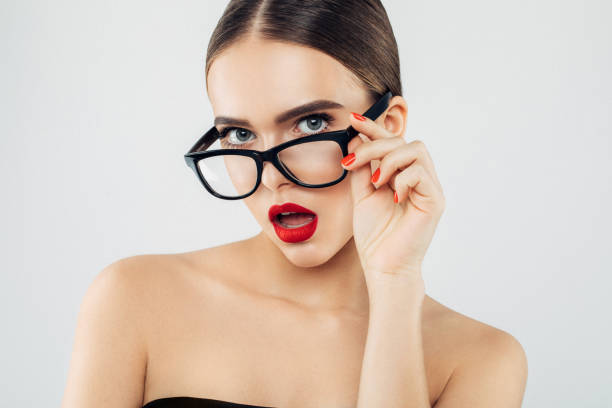 istock Beautiful woman 943011650