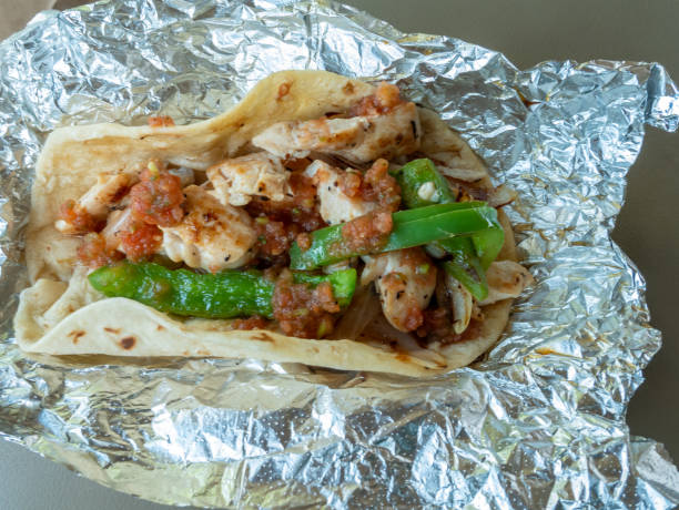 istock Single Chicken Fajita Taco and on the Go 943029596
