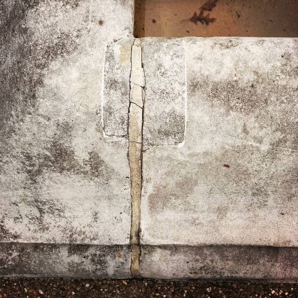 istock Old Concrete Fountain Detail 943052364
