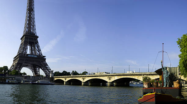 мост через реки сена, париж - gustav eiffel стоковые фото и изображения