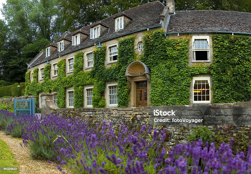 Country house hotel - Foto stock royalty-free di Albergo
