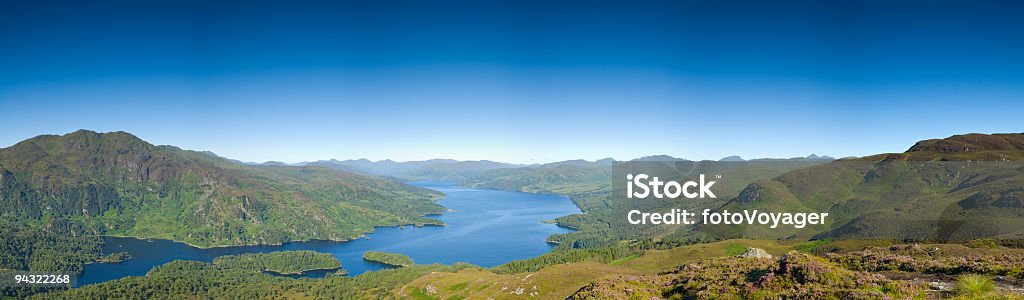 Bosque, el lago, las montañas, sky - Foto de stock de Aire libre libre de derechos