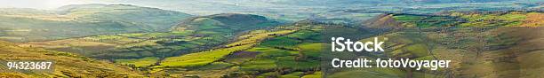 Foto de A Agricultura País e mais fotos de stock de Agricultura - Agricultura, Beleza natural - Natureza, Brecon Beacons