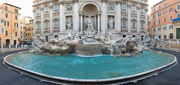 ローマトレビの泉、 - trevi fountain rome fountain panoramic ストックフォトと画像