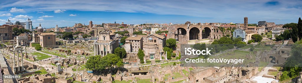 Antiker Gegenstand des antiken Rom - Lizenzfrei Forum Romanum Stock-Foto