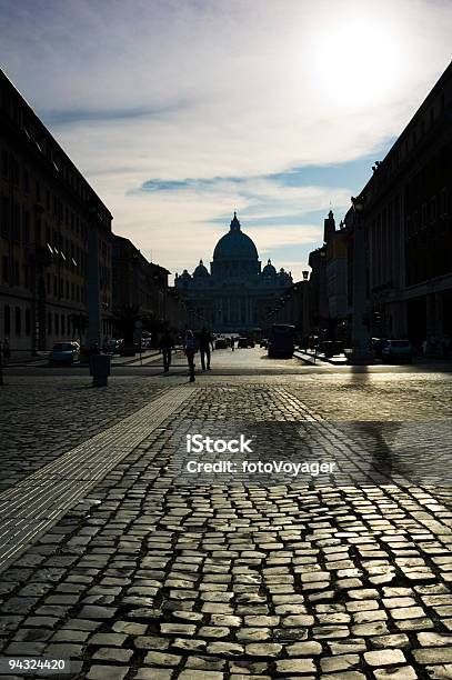 Cobbles De Via Della Conciliazione Cidade Do Vaticano Roma - Fotografias de stock e mais imagens de Praça de São Pedro