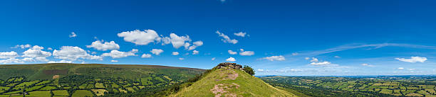 istock Mountains, farmland, big skies 94330295