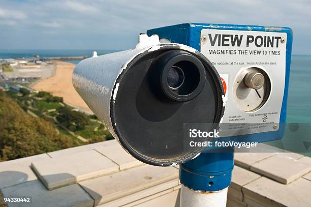 Alcance Al Mar Foto de stock y más banco de imágenes de Acantilado - Acantilado, Arena, Azul