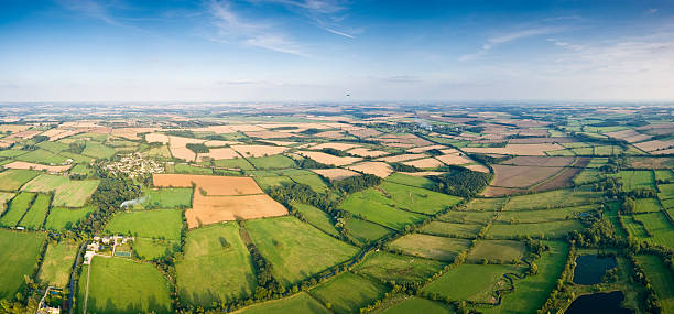Patchwork landscape vista  oxfordshire stock pictures, royalty-free photos & images