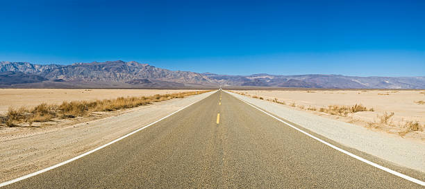 、道路を - death valley national park california desert valley ストックフォトと画像