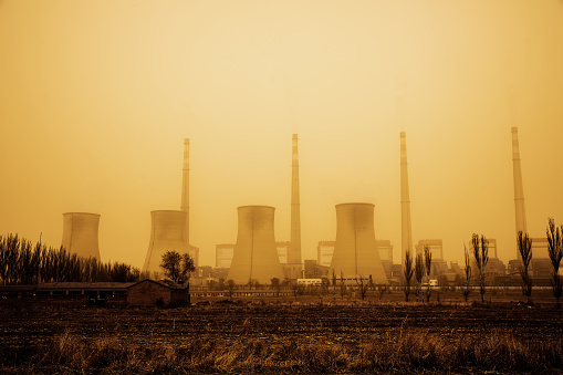 Power plant air pollution