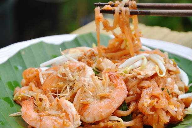 istock Pad Thai stir fried rice noodles with shrimp and egg 943387814