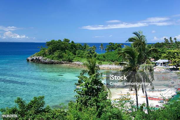 Malapascua Banka Barcos De Pesca Filipinas - Fotografias de stock e mais imagens de Aldeia - Aldeia, Ao Ar Livre, Areia