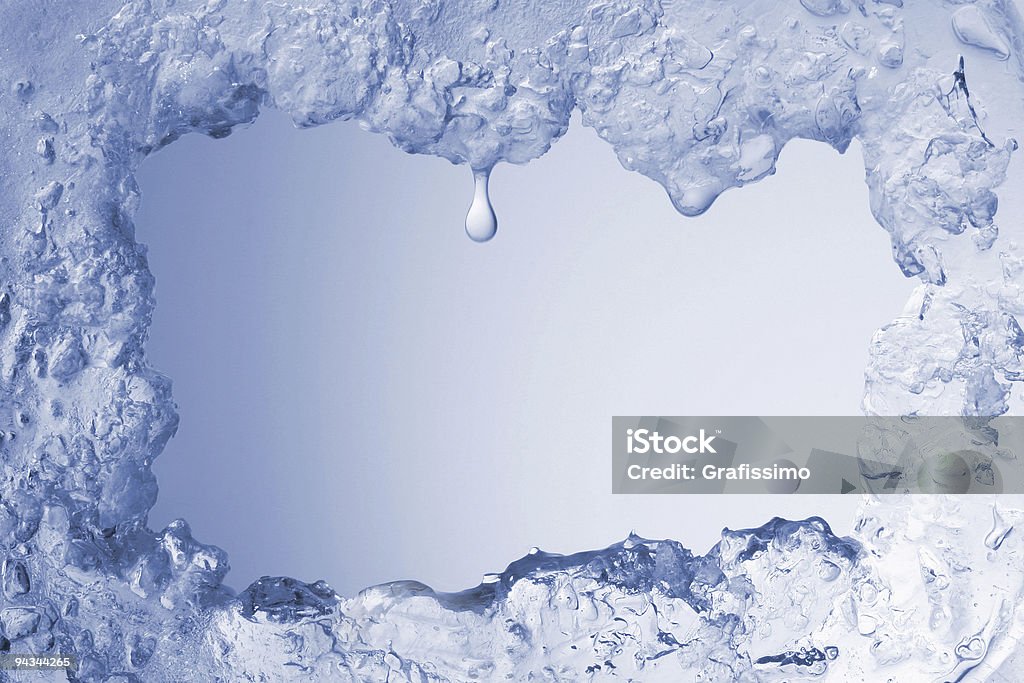 Blu ghiaccio cornice vuota sfondo blu pallido - Foto stock royalty-free di Ghiaccio