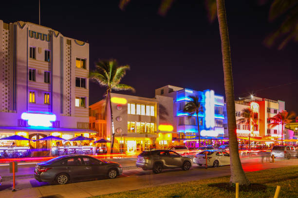 istock Night image of neon lights Miami Beach Ocean Drive 943510384