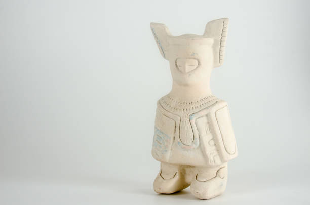 istock Ancient mayan whistle of Haina Island, Mexico 943515898