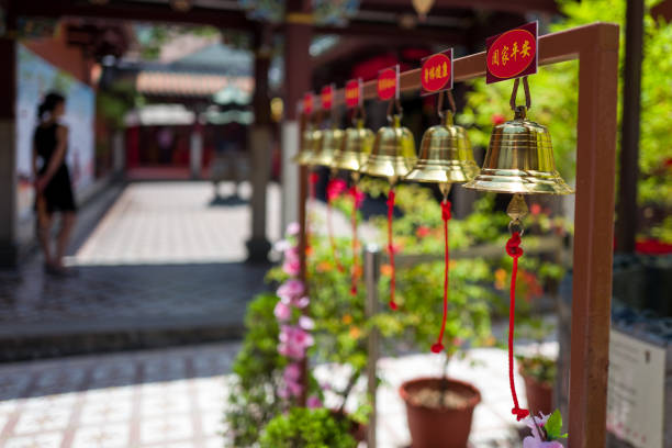 싱가포르에서 중국 사원 - dragon china singapore temple 뉴스 사진 이미지