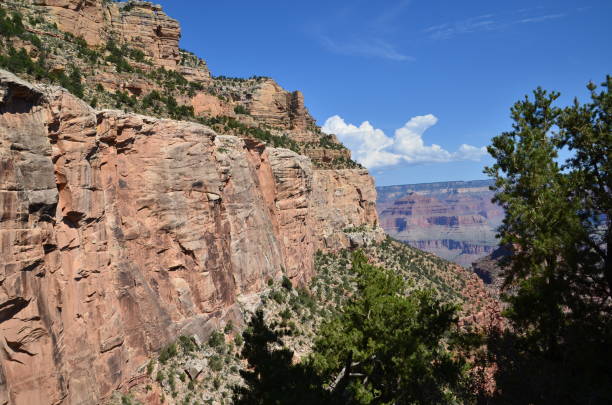 istock Bright Angel Trail, Grand Canyon 943588524